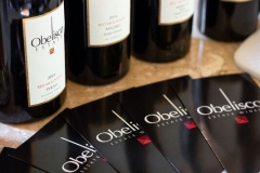 obelisco-wine-bottles-business-cards